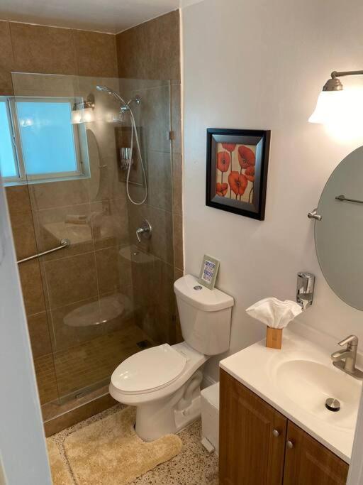 Stayover In Miami Home 2Br - 1Bth - Free Parking Exterior photo